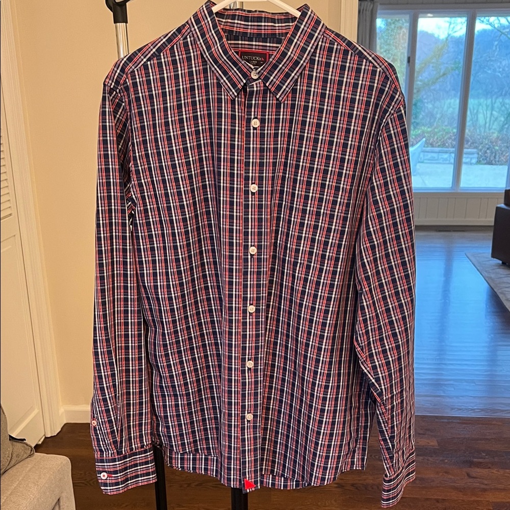 UNTUCKit Men's Navy, Red & White Plaid Button-Down Shirt